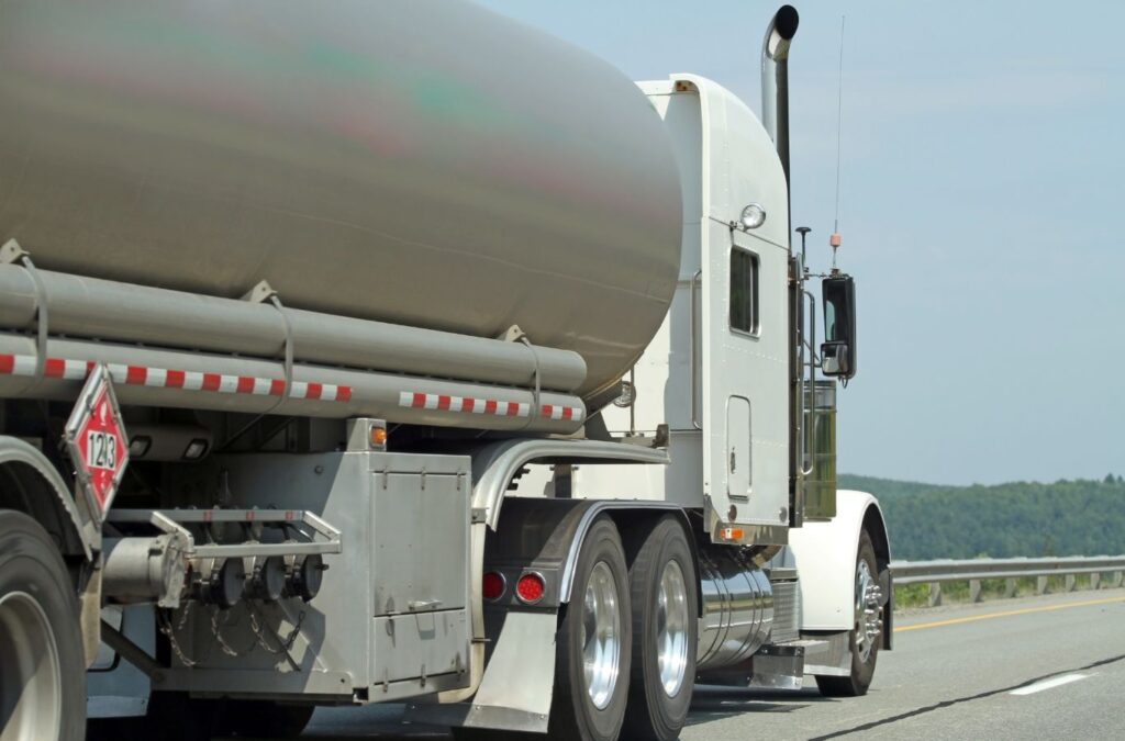 A tanker truck transporting Diesel Exhaust Fluid for DEF Delivery by Exhaustfluid, ensuring a steady supply for fleets and businesses.